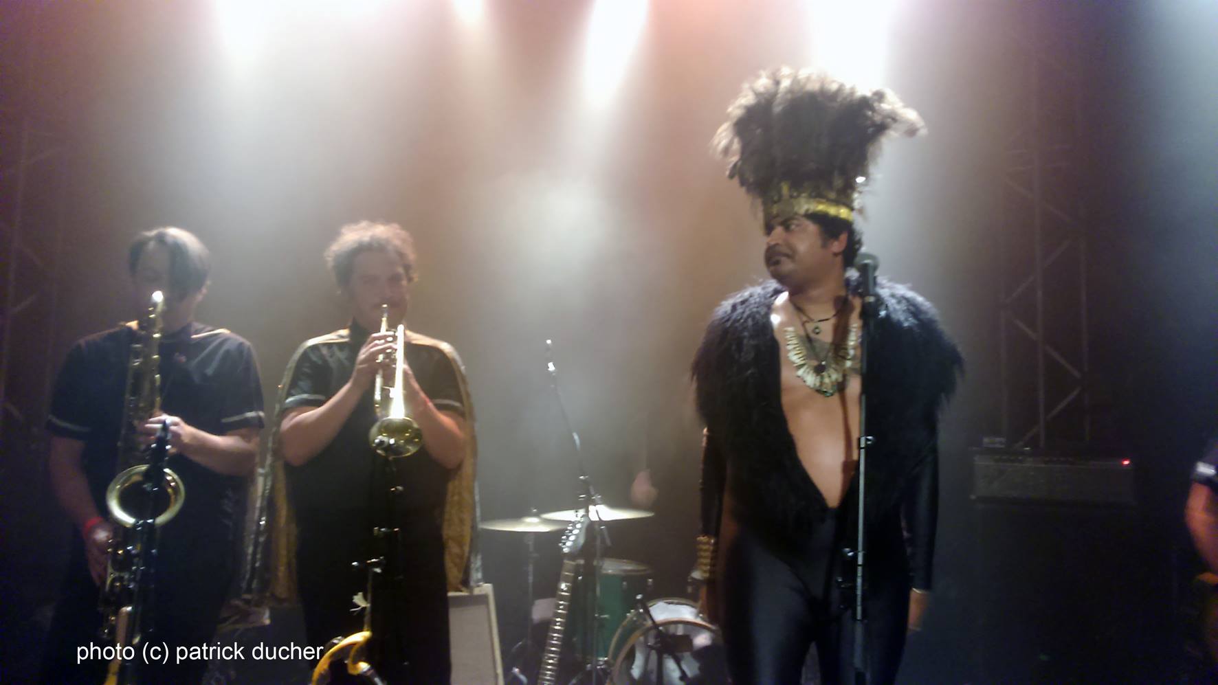Trash&rsquo;n&rsquo;roll : Reverend BeatMan et King Khan & The Shrines